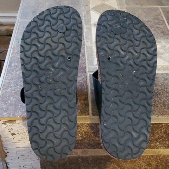 Black Slide-On Thong Sandals - Picture 7 of 8